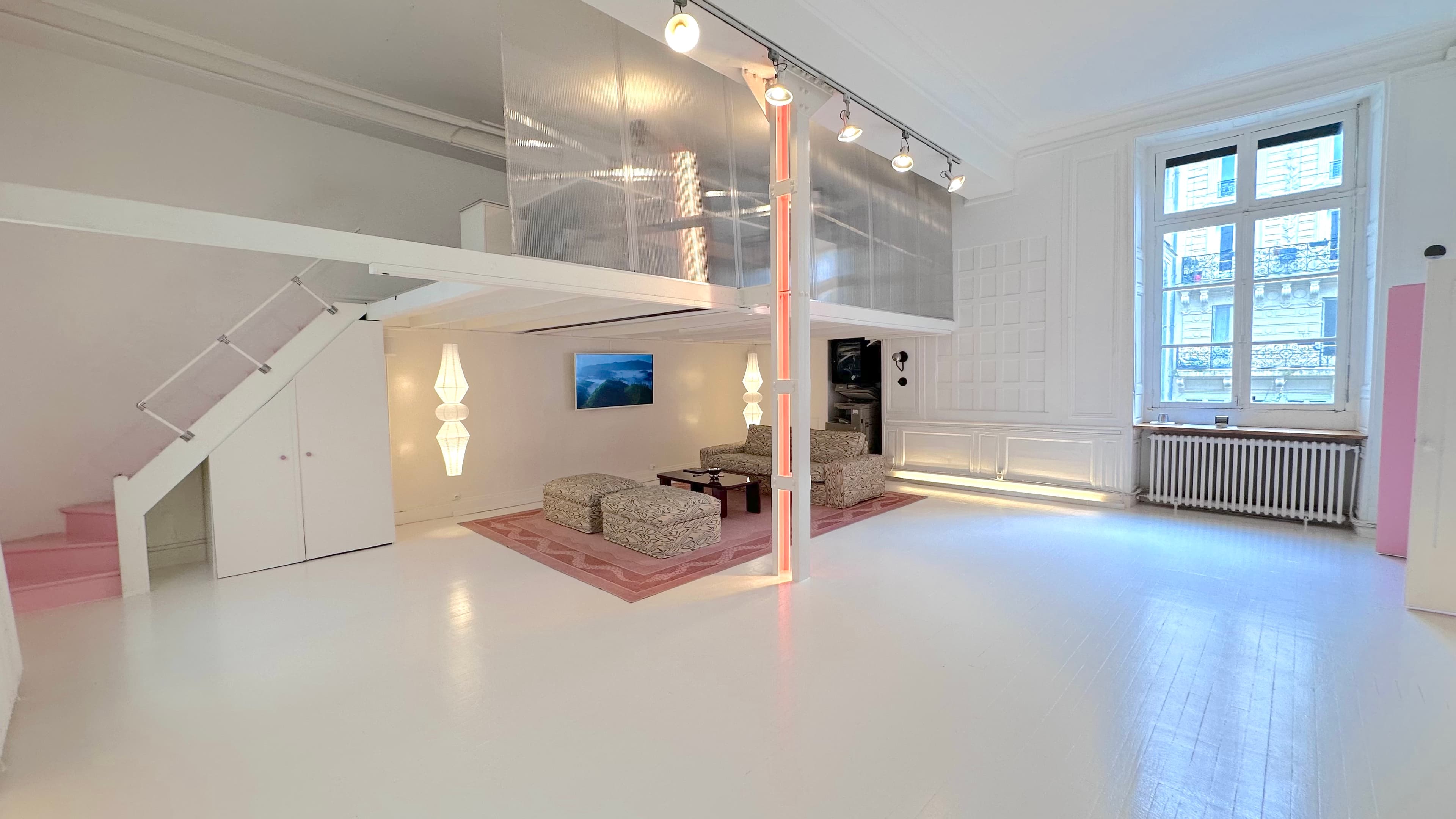 The Pink Apartment — intimate 100 m² space for shoots and meetings, Chez Les Plombiers Paris 1st