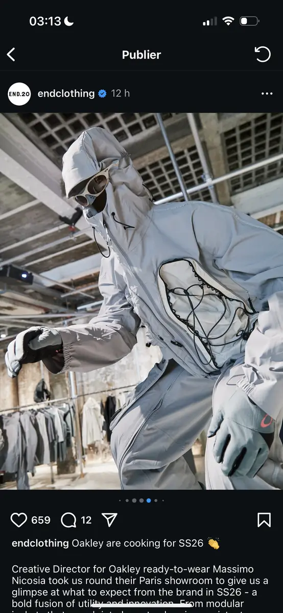 Showroom Oakley — Chez les Plombiers