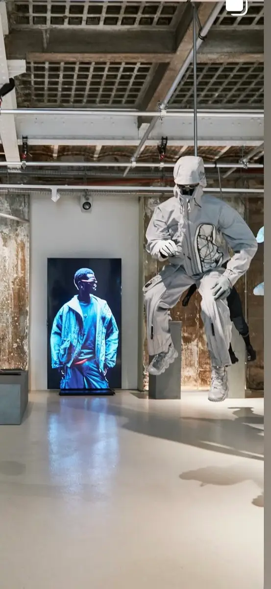 Showroom Oakley — Chez les Plombiers