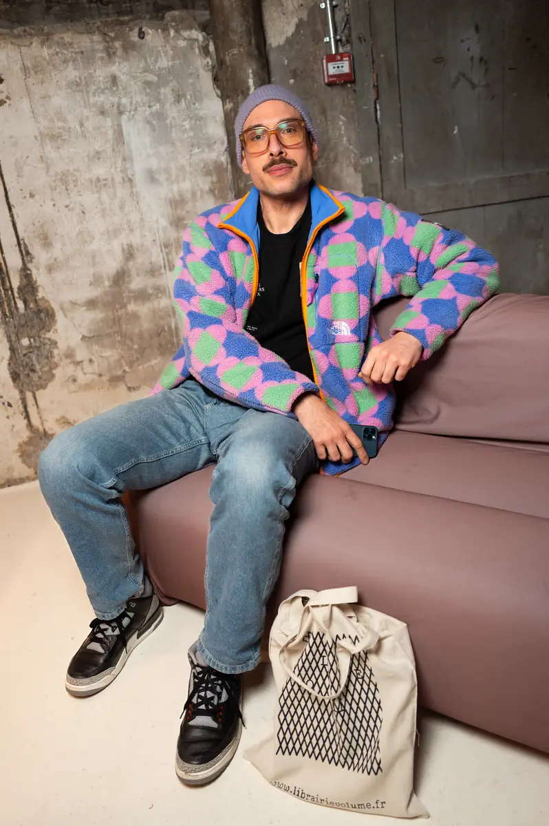 Michele × Secours populaire — Chez les Plombiers