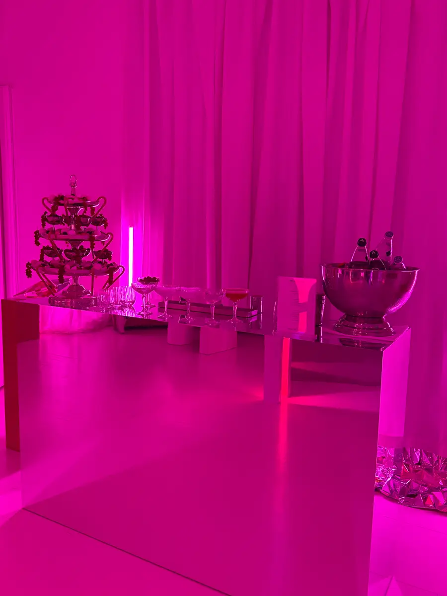 Mugler — Chez les Plombiers