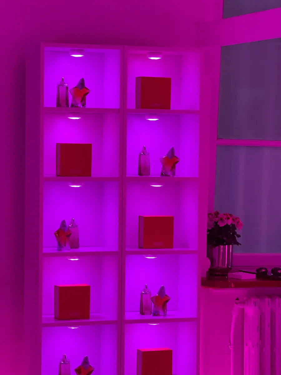 Mugler — Chez les Plombiers