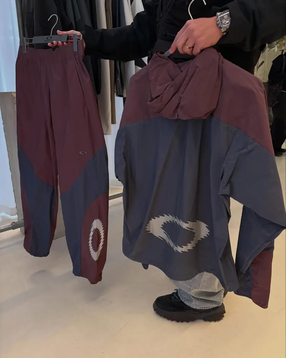 Showroom Oakley — Chez les Plombiers